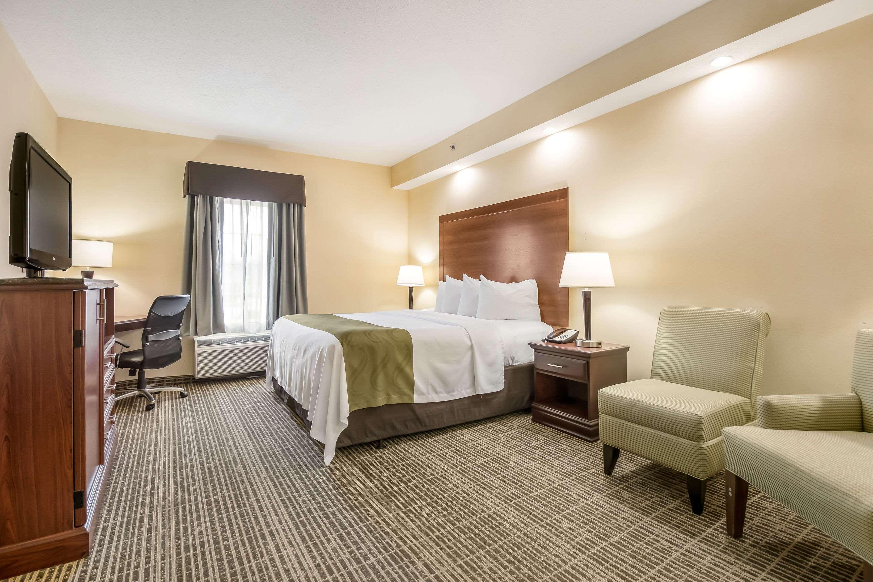 Quality Inn Oak Ridge Exterior photo