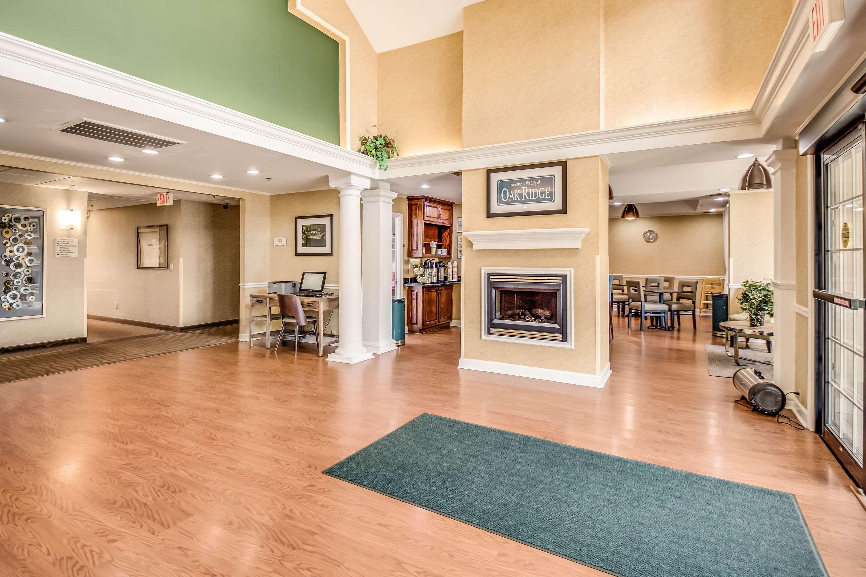 Quality Inn Oak Ridge Exterior photo